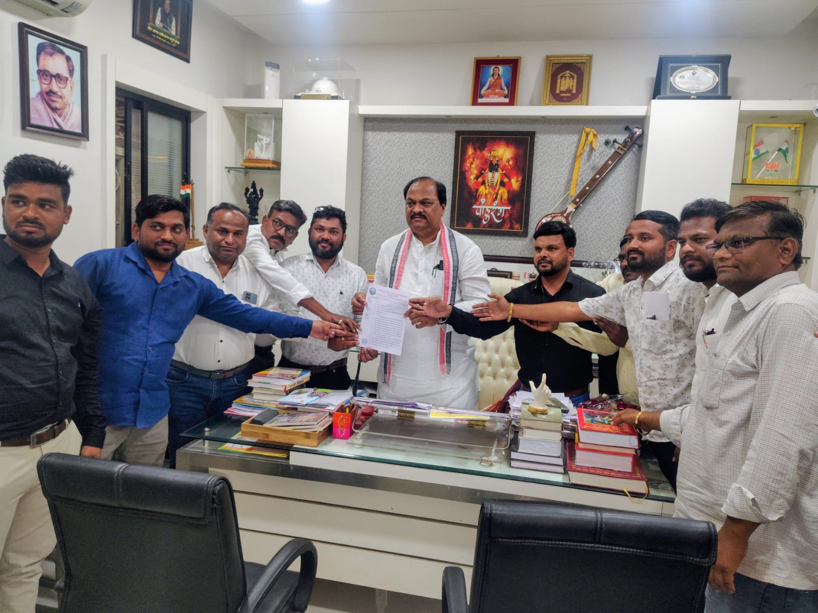 सोलर पासून विद्युत विभागाचा दुप्पट फायदा असून सुद्धा वीज बिल दुप्पट , ग्राहकांची सूर्यघर ( सोलर ) नावावर लूट