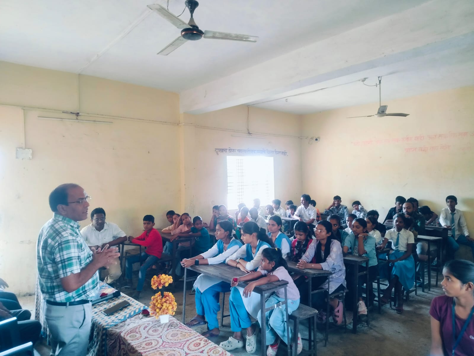 विकास विद्यालय गिरड येथे उन्हाळी शिबिराचे उदघाट्न